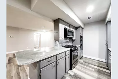 9750 Hillis Street, Houston, TX 77078 - Photo 11