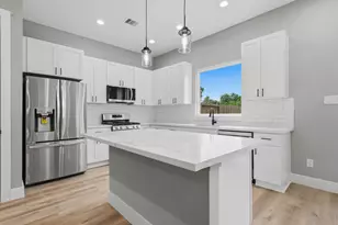 2022 Wavell St, Houston, TX 77088 - Photo 9