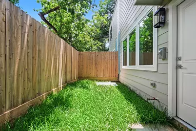 2713 Tierwester Street, Houston, TX 77004 - Photo 31