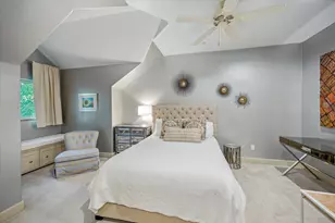 354 Piney Point Rd, Houston, TX 77024 - Photo 37