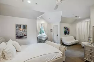 354 Piney Point Rd, Houston, TX 77024 - Photo 35