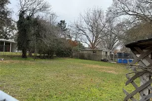 224 Tait St, Columbus, TX 78934 - Photo 23