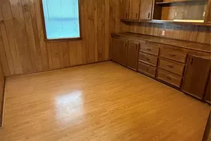 224 Tait St, Columbus, TX 78934 - Photo 7