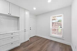 7627 Kellwood Dr, Houston, TX 77040 - Photo 7