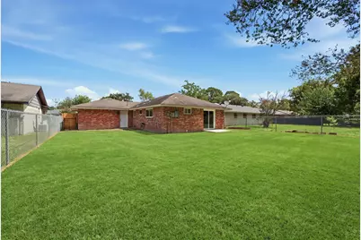 7627 Kellwood Drive, Houston, TX 77040 - Photo 15