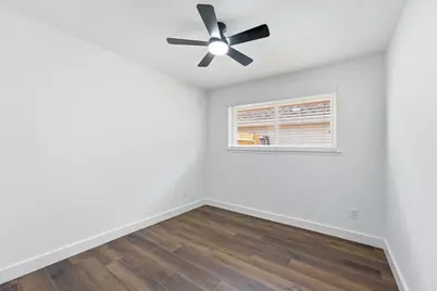 7627 Kellwood Drive, Houston, TX 77040 - Photo 9