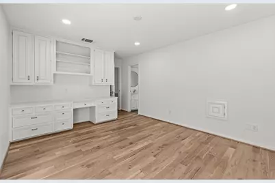910 Cranberry Hill Court, Houston, TX 77079 - Photo 35