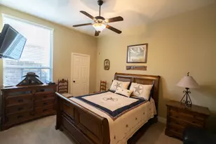 2363 Opal Springs Ln, Friendswood, TX 77546 - Photo 23