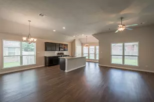 7418 Masters Dr, Navasota, TX 77868 - Photo 3