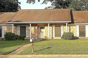677 N Fowlkes St, Sealy, TX 77474 - Photo 5