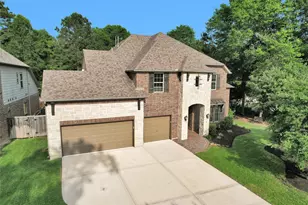 106 Cliftons Curv Wy, Montgomery, TX 77316 - Photo 1