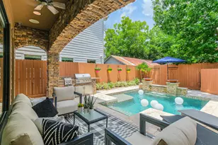 1214 Malone St, Houston, TX 77007 - Photo 1