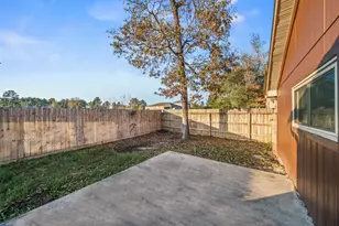 416 Rolling Hills Dr, Conroe, TX 77304 - Photo 9