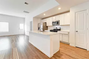 27030 Breakaway Ln, Katy, TX 77493 - Photo 9