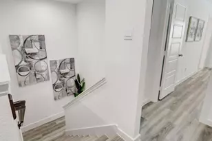 10415 Lancaster Frst Ln, Houston, TX 77051 - Photo 11