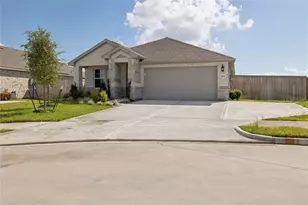 8206 Blackwell Cv Dr, Baytown, TX 77523 - Photo 3