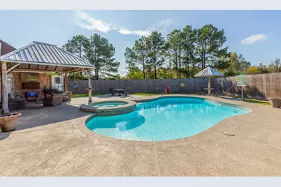 665 Winchester Drive, Bridge City, TX 77611 - Photo 5