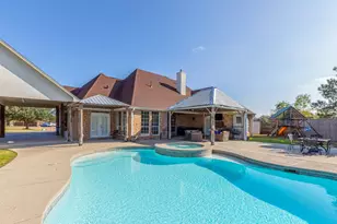 665 Winchester Dr, Bridge City, TX 77611 - Photo 3