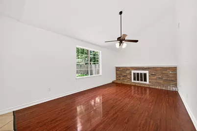 42 Rockridge Drive, The Woodlands, TX 77381 - Photo 7