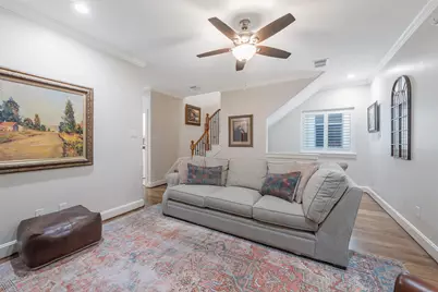 2026 Elmen Street, Houston, TX 77019 - Photo 29