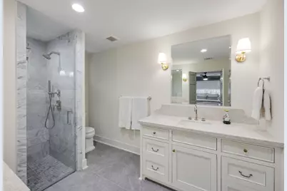 10011 Burgoyne Road, Houston, TX 77042 - Photo 9