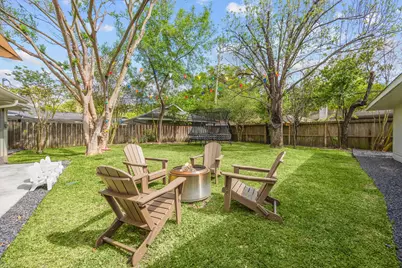 10011 Burgoyne Road, Houston, TX 77042 - Photo 25