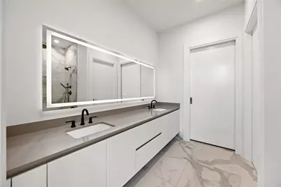 1711 Allen Pkwy #1907, Houston, TX 77019 - Photo 7