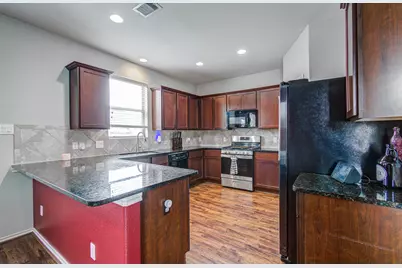 1703 Thornhampton Court, Houston, TX 77014 - Photo 11