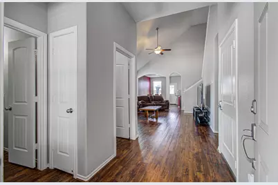 1703 Thornhampton Court, Houston, TX 77014 - Photo 5