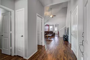 1703 Thornhampton Ct, Houston, TX 77014 - Photo 5
