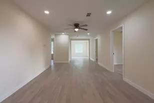536 Stimpson St, Baytown, TX 77520 - Photo 13