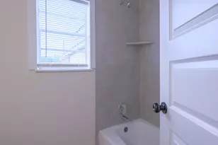 536 Stimpson St, Baytown, TX 77520 - Photo 31