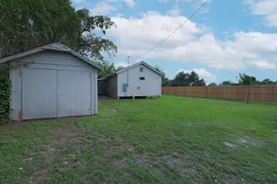 536 Stimpson St, Baytown, TX 77520 - Photo 47