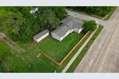 536 Stimpson Street, Baytown, TX 77520 - Photo 3