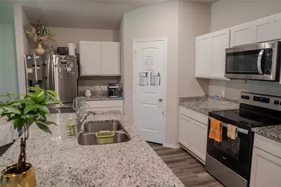 332 Pecos Drive, Huntsville, TX 77340 - Photo 5