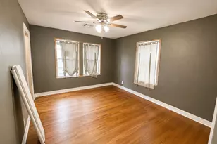 7622 Azalea St, Houston, TX 77023 - Photo 5