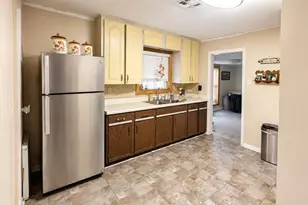 7622 Azalea St, Houston, TX 77023 - Photo 9
