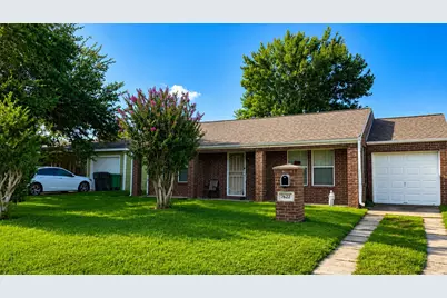 7622 Azalea Street, Houston, TX 77023 - Photo 1