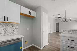 15806 Wax Bill Ct, Humble, TX 77396 - Photo 9