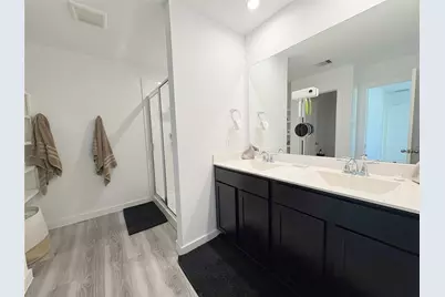 2913 Crown Gate Drive, Houston, TX 77047 - Photo 17