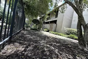 1100 Augusta Dr, Houston, TX 77057 - Photo 15