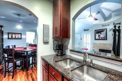 1100 Augusta Drive #80, Houston, TX 77057 - Photo 5