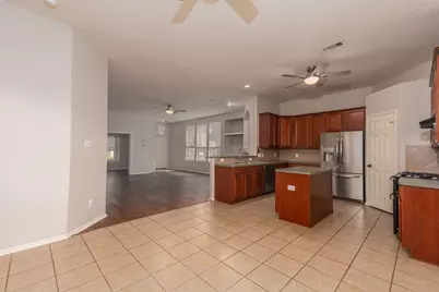 32015 Sue Lane, Pinehurst, TX 77362 - Photo 7