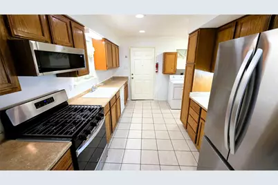 19122 Sears Drive, Houston, TX 77338 - Photo 7