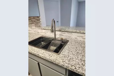 2818 S Bartell Drive #35, Houston, TX 77054 - Photo 7