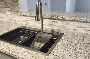 2818 S Bartell Dr, Houston, TX 77054 - Photo 7