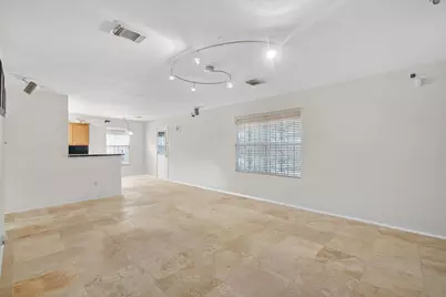 11726 Wilson Pines Court, Houston, TX 77031 - Photo 7