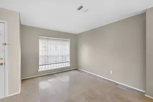 11726 Wilson Pines Ct, Houston, TX 77031 - Photo 3
