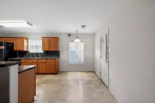 11726 Wilson Pines Ct, Houston, TX 77031 - Photo 9