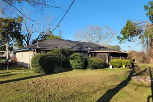 3 Ivy Ct, Jones Creek, TX 77541 - Photo 29